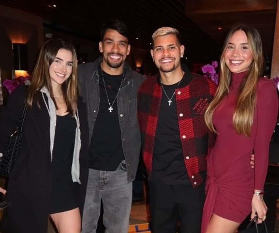 Foto com Duda Fournier, Lucas paquetá, Bruno Guimarães e Ana Lídia