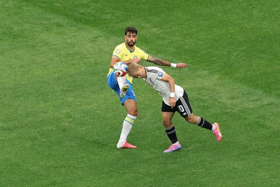 Lucas Paquetá, do Flamengo, em ação pela Seleção Brasileira na Copa do Mundo. (Foto: Molly Darlington / GETTY IMAGES NORTH AMERICA / Getty Images via AFP)