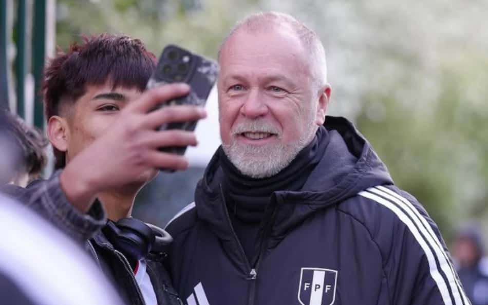 Mano Menezes vira assunto em vitória do Peru contra adversário do Brasil