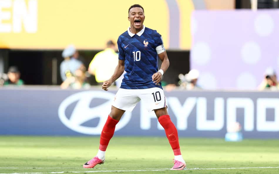 Mbappé bate recorde de gols em jogos de mata-mata da Copa do Mundo