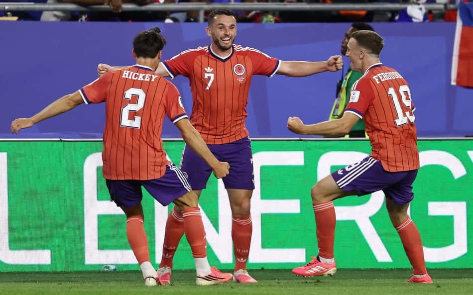 McGinn comemora gol da vitória da Escócia sobre o Haiti, pela Copa do Mundo (Foto: Franck Fife/AFP)
