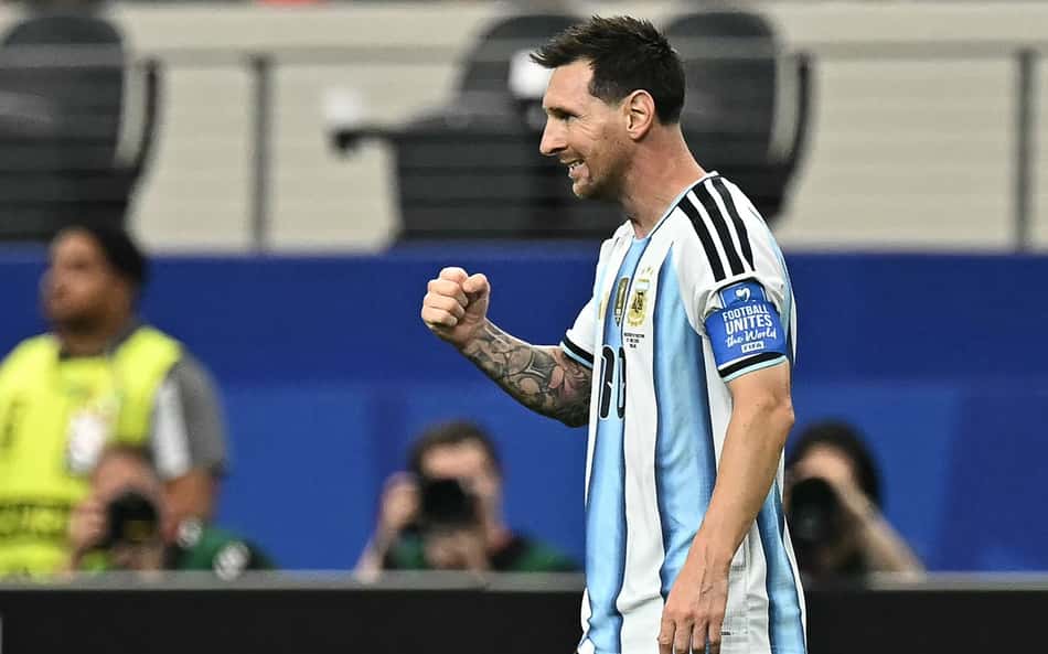 Messi comemora gol marcado pela Argentina contra a Áustria, pela Copa do Mundo