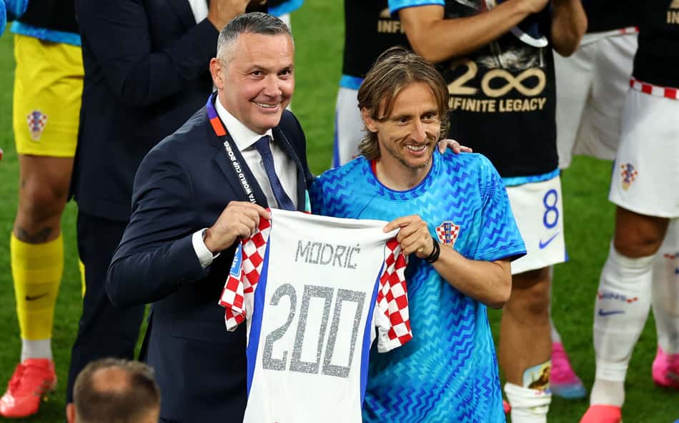 Modric é homenageado pela Croácia, que encaminha classificação na Copa do Mundo