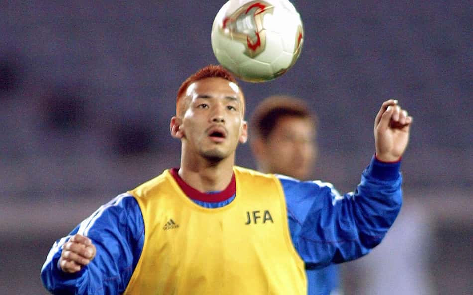 Tunísia 0 x 2 Japão na Copa de 2002: donos da casa vencem e passam em primeiro no grupo