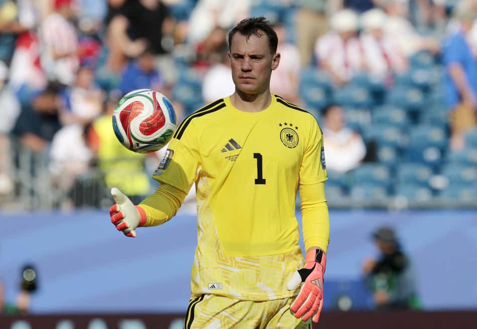 Neuer durante o jogo entre Alemanha e Paraguai