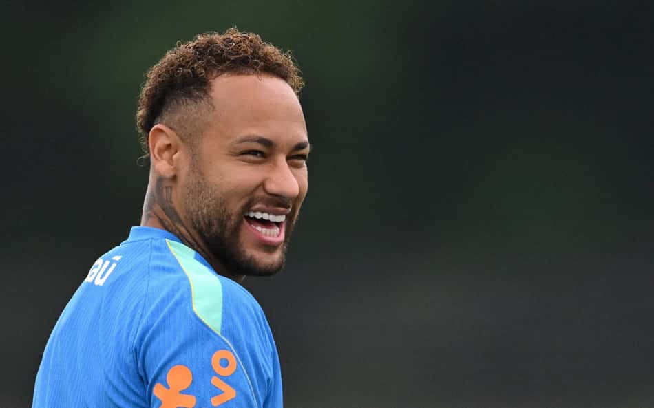 Neymar durante treino da Seleção Brasileira antes da partida contra a Escócia na Copa do Mundo