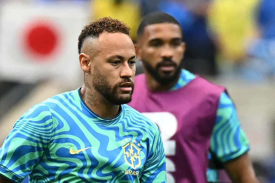 Neymar durante aquecimento de Brasil x Japão (Paul ELLIS / AFP)
