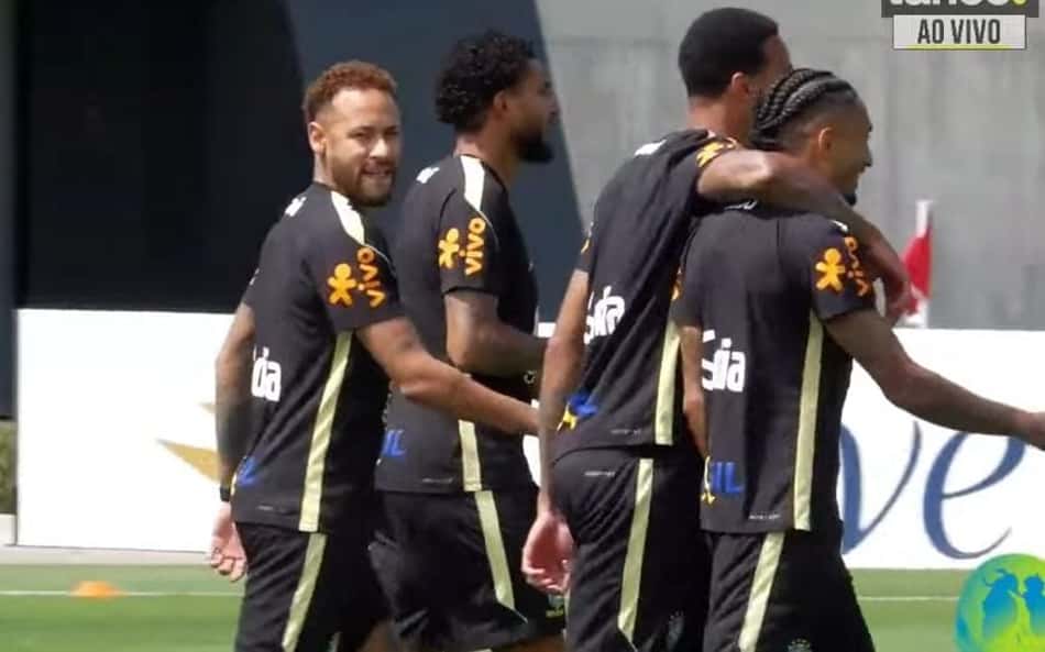 Seleção Brasileira está em terceiro lugar no Grupo C (Foto: Reprodução / LanceTV!)