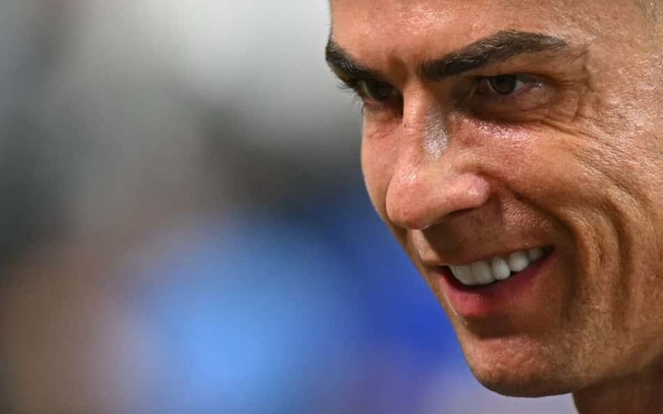 Leitura labial revela papo de Cristiano Ronaldo antes de gol de Portugal