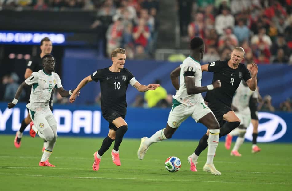 Odegaard e Haaland puxam contra-ataque da Noruega contra Senegal na Copa do Mundo