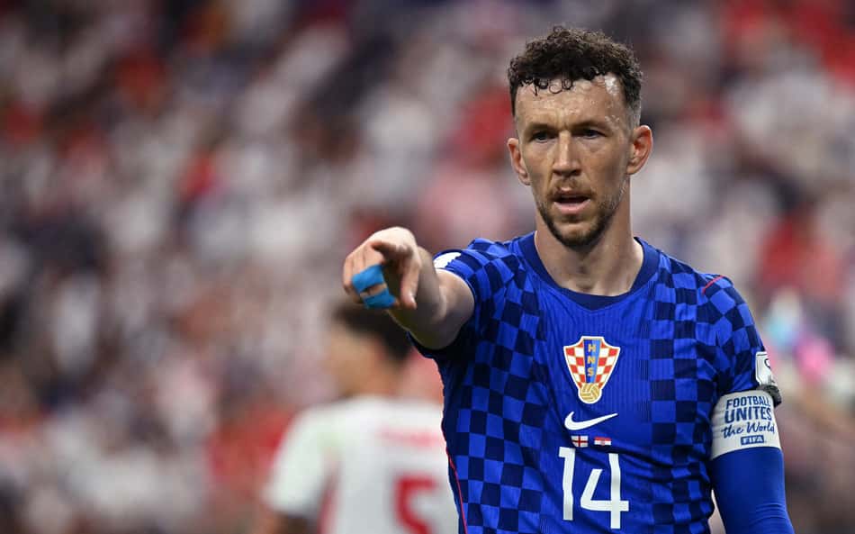Perisic durante o duelo entre Croácia x Inglaterra, na Copa do Mundo (Foto: Paul Ellis/AFP)