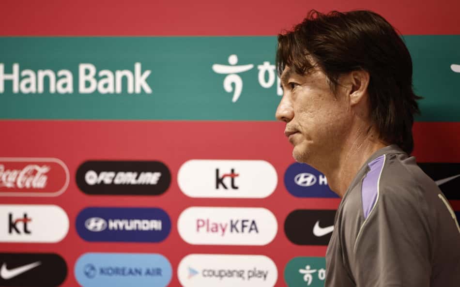 Hong Myung-bo, técnico da Coreia do Sul