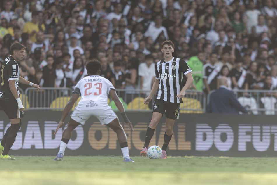 Tomás perez pelo Atlético (Foto: Pedro Souza / Atlético)