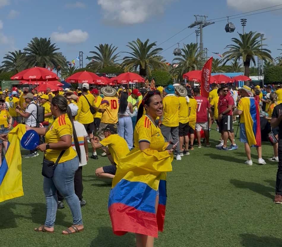 Torcedores da Colômbia nos arredores do Hard Rock Stadium - Copa do Mundo 2026