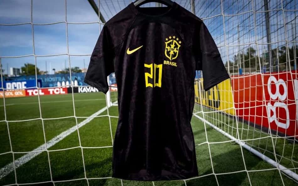 Camisa Preta Seleção