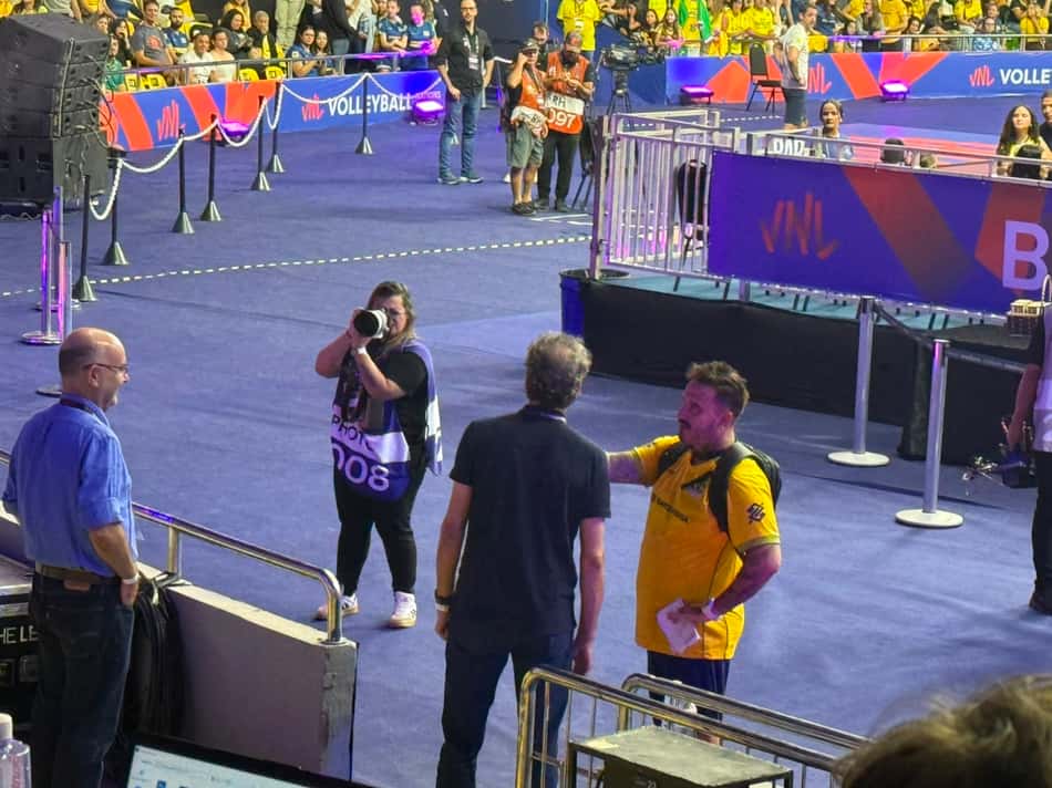 Campeão olímpico de vôlei de praia, Emanuel acompanha a Liga das Nações em Brasília (Foto: Andressa Simões/Lance!)