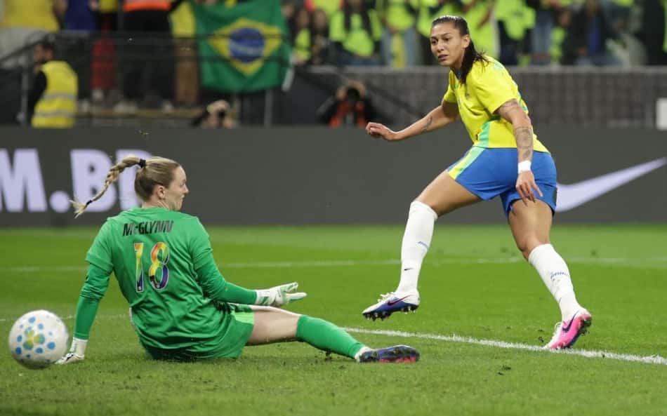 Bia Zaneratto marcou o gol da vitória do Brasil diante dos Estados Unidos. (Lívia Villas Boas/CBF)