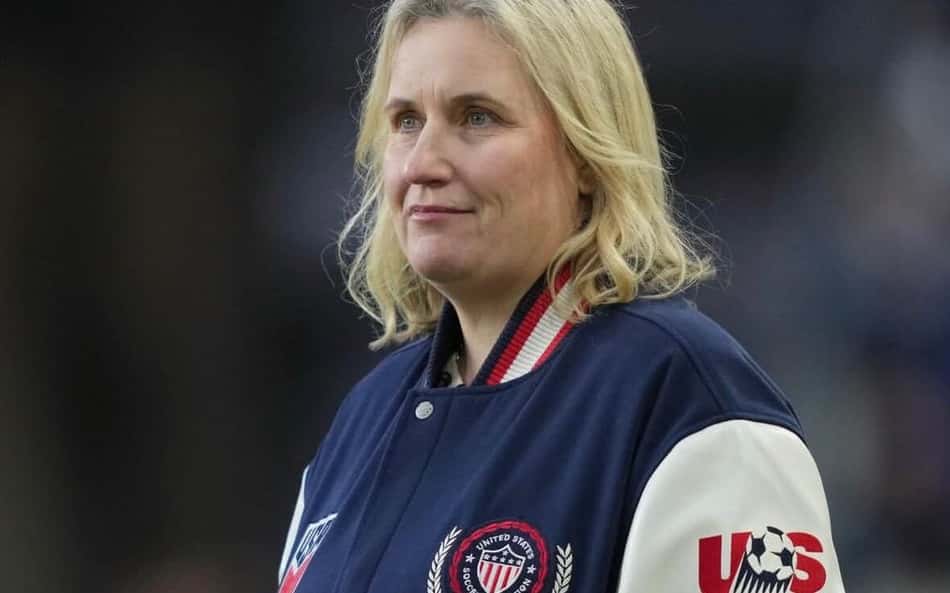 Emma Hayes treina os Estados Unidos desde 2024. (Foto: USWNT/Reprodução)