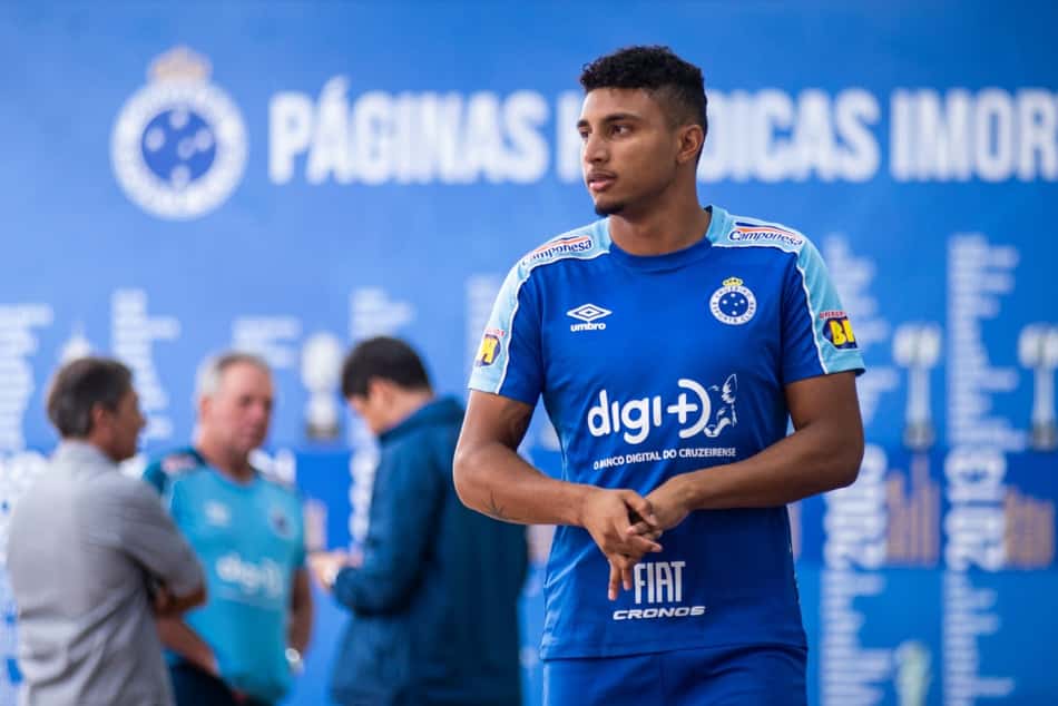 Éderson no Cruzeiro (Foto: Gustavo Aleixo/Cruzeiro)