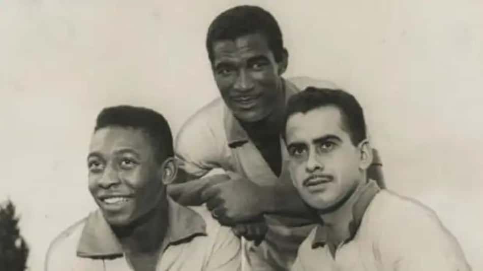 Pelé, Didi e Zito durante a Copa do Mundo de 1958, quando se iniciou a série invicta do Brasil (Foto: Divulgação/CBF)