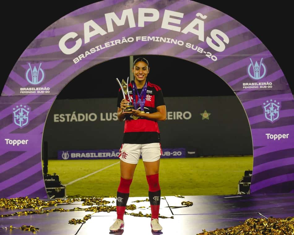 Sofia Couto foi campeã do Brasileirão Feminino com o Flamengo