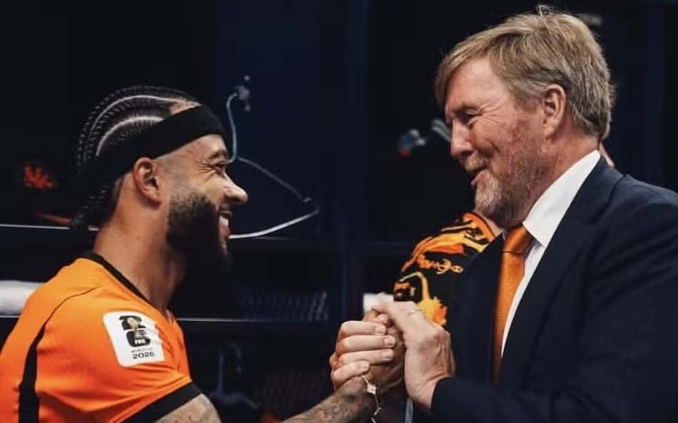 Rei da Holanda, Willem-Alexander, elogia Memphis Depay após goleada sobre a Suécia (Foto: Divulgação/Holanda)