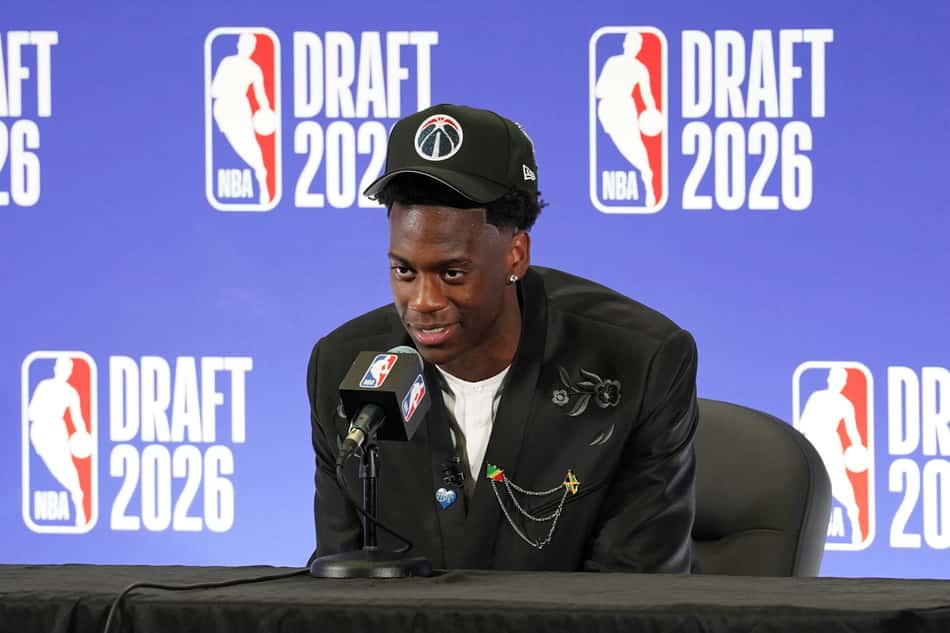 AJ Dybantsa em coletiva do NBA Draft 2026