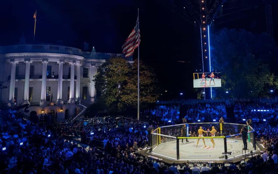 Alex Poatan é nocauteado por Ciryl Gane e 'perde' cinturão no UFC Casa Branca