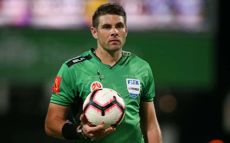 Shaun Evans é árbitro Fifa e um dos principais da Austrália (Foto: Reprodução/Associação de Árbitros de Futebol Profissional)