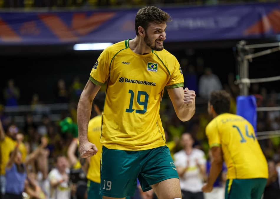 Arthur Bento saiu do banco de reservas na virada do Brasil sobre a Argentina