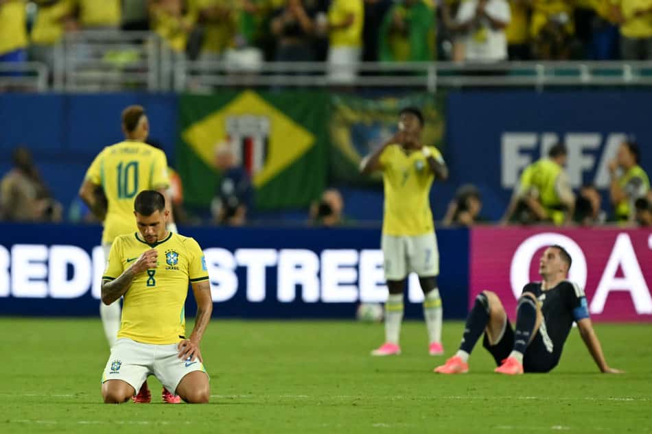 Bruno Guimarães agradece por vitória contra Japão