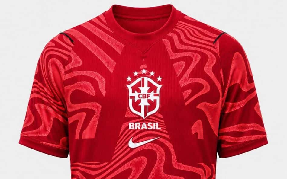 Camisa de goleiro da Seleção Brasileira na cor vermelha está vetada pela CBF