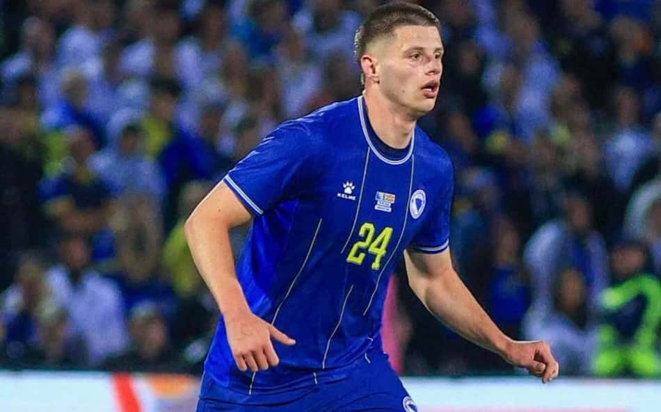 Nidal Čelik pela seleção da Bósnia e Herzegovina (Foto: Divulgação/Federação da Bósnia e Herzegovina)