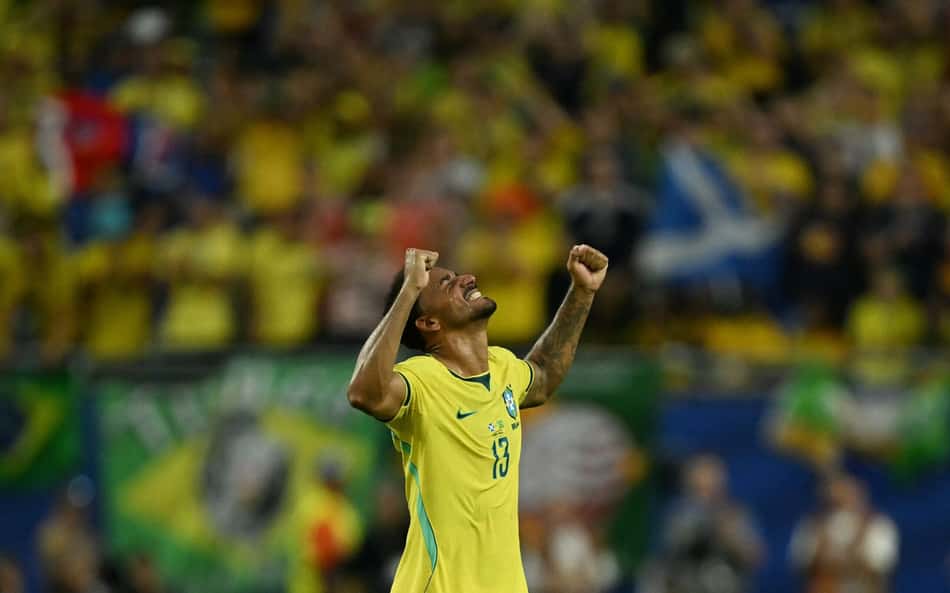 Danilo, lateral da Seleção Brasileira, durante vitória do Brasil sobre a Escócia, na terceira rodada da Copa do Mundo