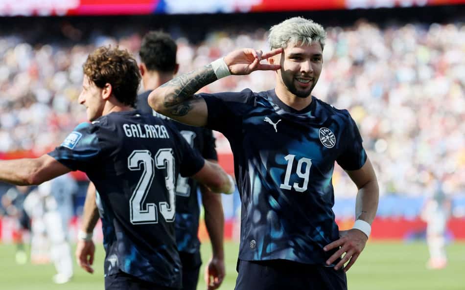 Presidente do Paraguai decreta feriado após classificação na Copa