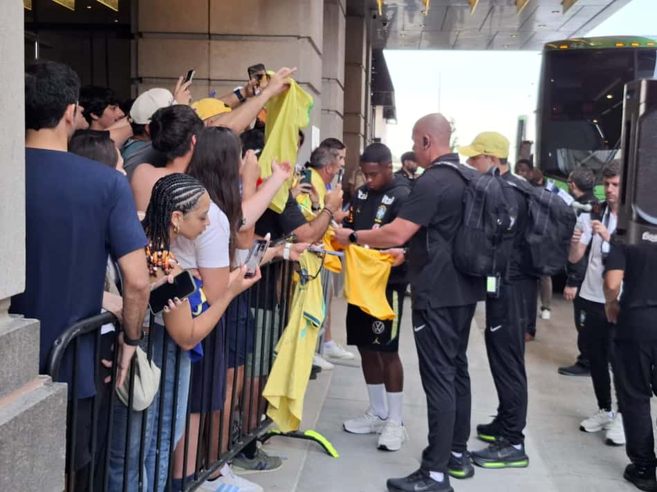 Chegada da Seleção Brasileira a hotel em Cleveland