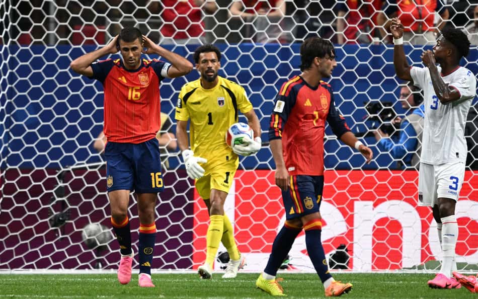 Espanha parou em Cabo Verde de Vozinha na Copa do Mundo de 2026 (Foto: Roberto SCHMIDT / AFP)