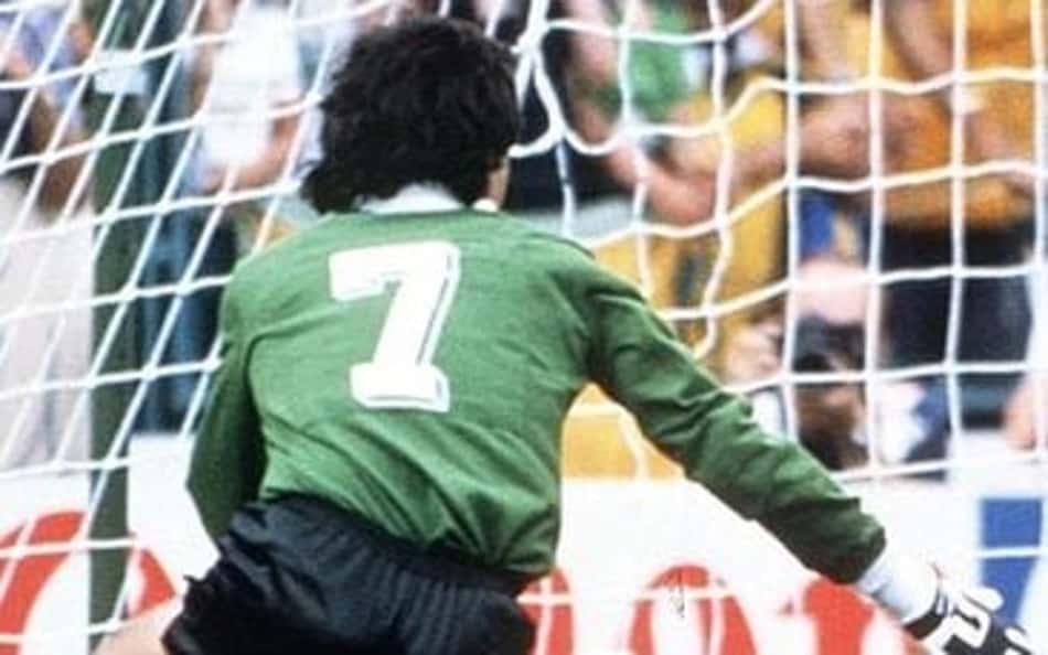 Nem sempre foi camisa 1: relembre goleiros com números incomuns na história das Copas do Mundo