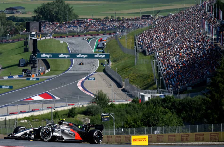 Gabriel Bortoleto em ação no GP da Áustria pela F1 2026