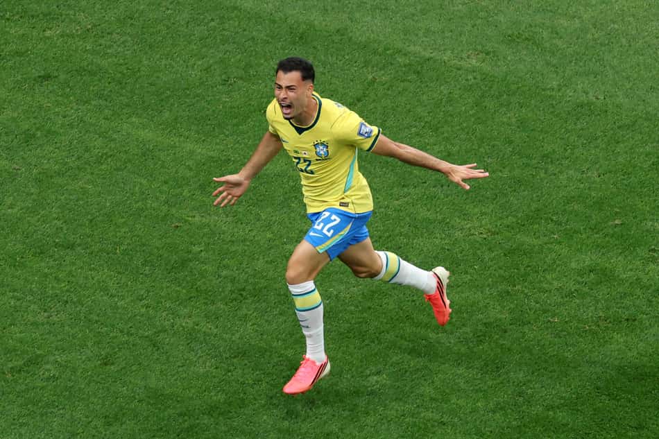 Gabriel Martinelli comemora gol contra o Japão que classificou o Brasil para as oitavas de final da Copa do Mundo
