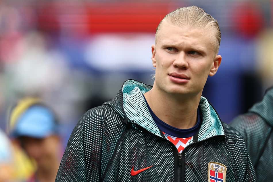 Haaland durante aquecimento da Noruega na Copa do Mundo 2026 (Foto: FRANCK FIFE / AFP)