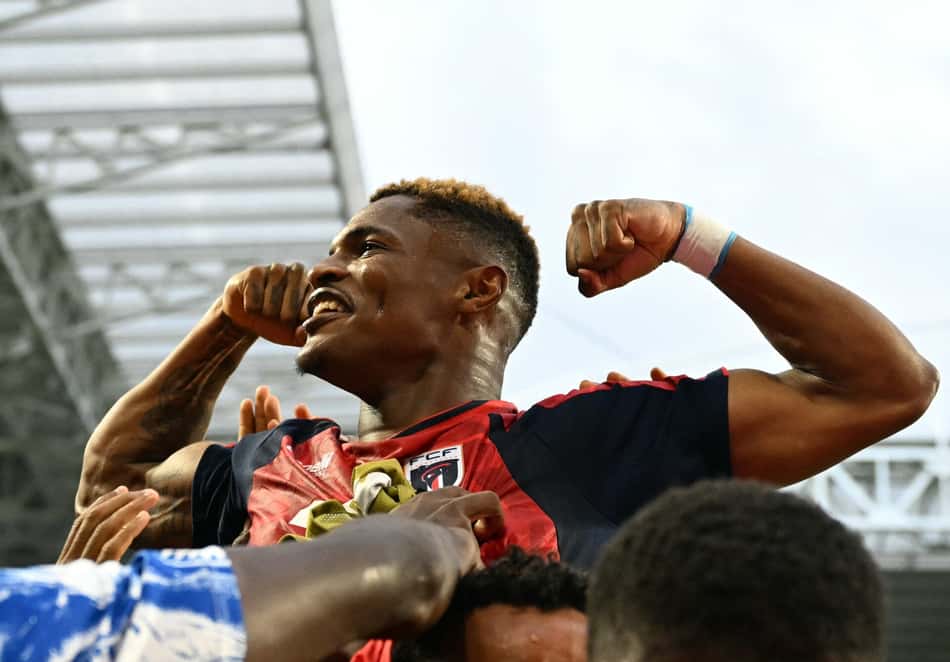Helio Varela comemora seu gol em Cabo Verde x Uruguai pela Copa do Mundo