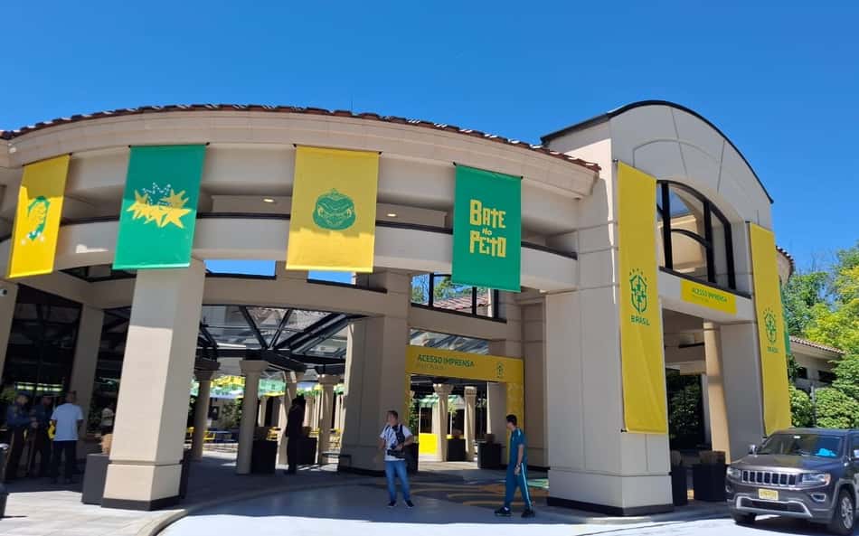 Hotel da Seleção nos EUA tem decoração temática e clima de Copa do Mundo; veja fotos