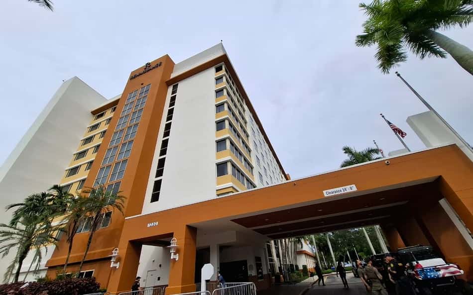 Fachada do hotel em que ficará a delegação do Brasil, em Miami, nos Estados Unidos