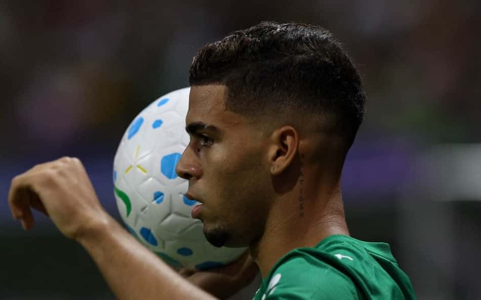 Arthur quer aproveitar espaço para embalar no Palmeiras no segundo semestre