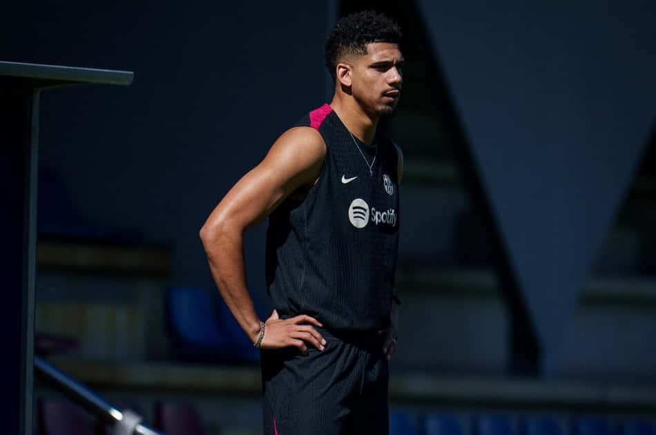 ronald araujo barcelona zagueiro uruguai