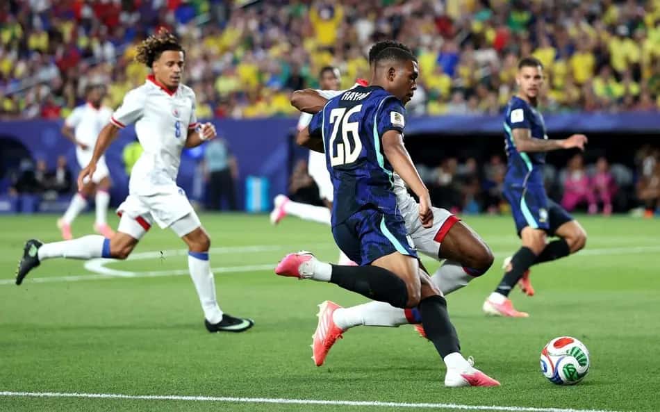 Rayan em ação pela seleção brasileira na Copa do Mundo