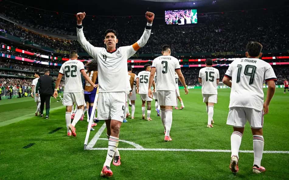 O México venceu a Tchéquia por 3 a 0 e seguiu invicta na Copa do Mundo