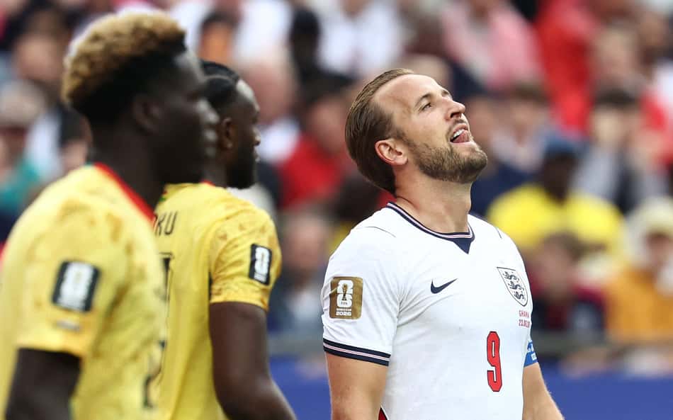Harry Kane lamenta gol perdido em Inglaterra x Gana pela Copa do Mundo