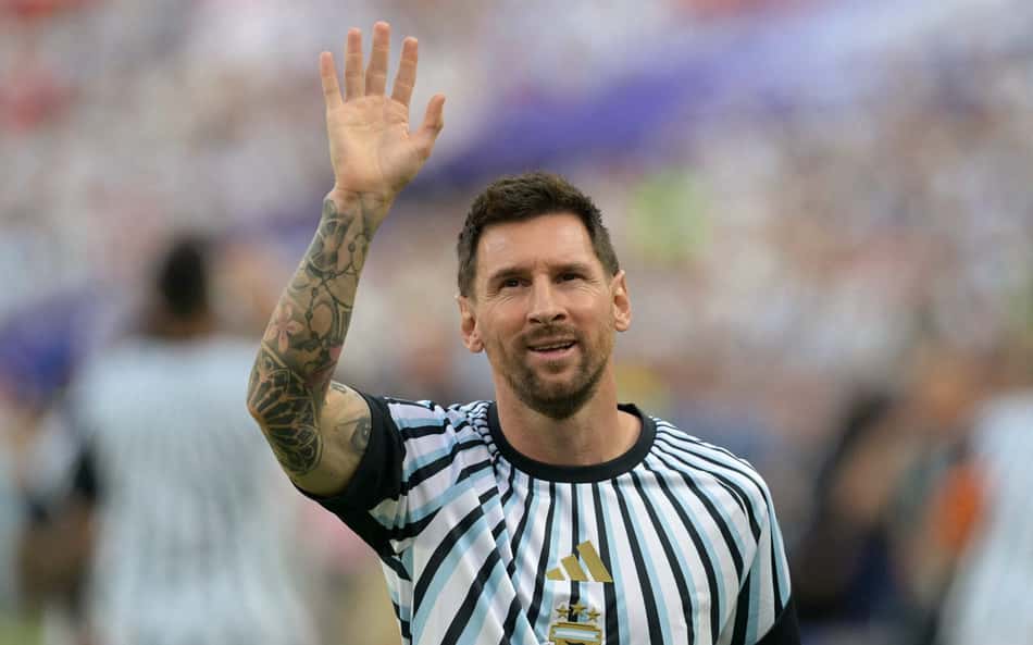 Messi no aquecimento para Argentina x Argélia